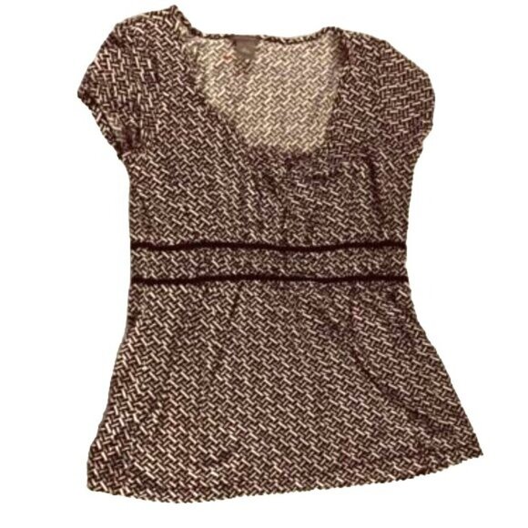 Ann Taylor Top Empire Waist Hi/Lo Hem Black/White/Red Geometric Print Size S - Picture 1 of 6